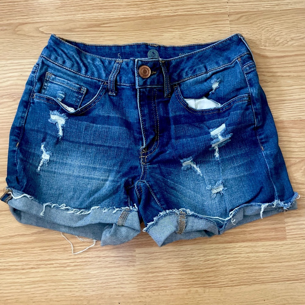 Medium/dark wash shorts